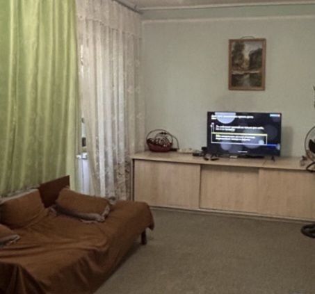 Продаётся  квартира  Юнусабад