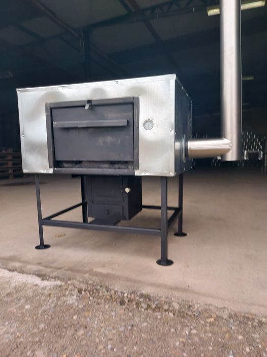 Cuptor pentru pâine pe lemne