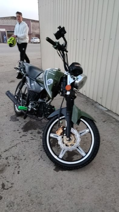 Продам мотоцикл 125 куб