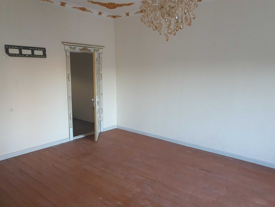 Ромитан марказидан тез ва арзон ховли сотилади.