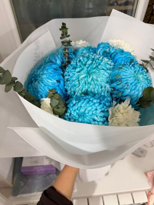 Цветы за 4000тг продам срочно