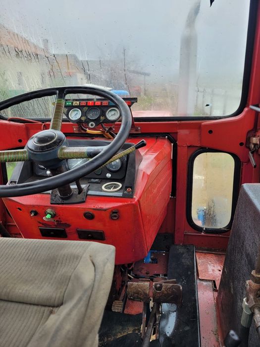 Tractor U650  cu troliu pe aer de vanzare