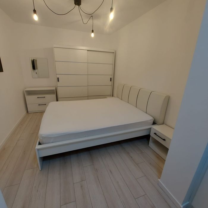 Apartament cu doua camere de inchiriat