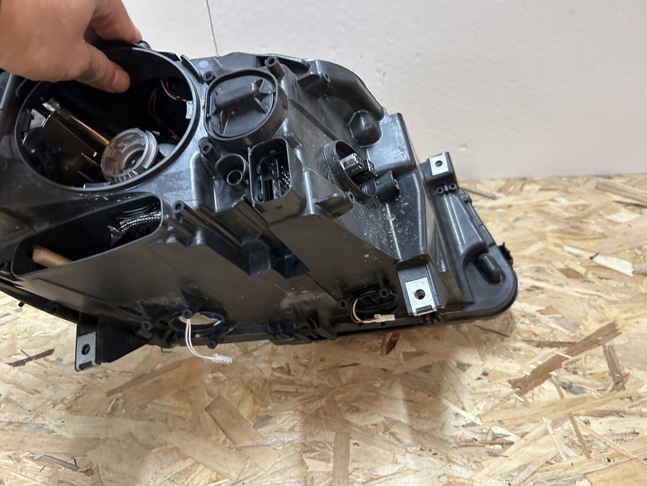 Far faruri bmw F10 F11 seria 5 xenon NFL 2009-2013