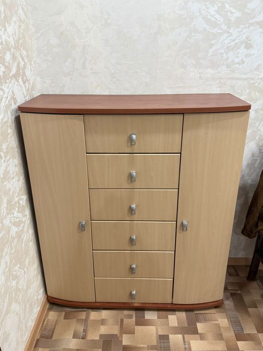 Продам камод, Бежевого цвета, б/у в отличном состоянии