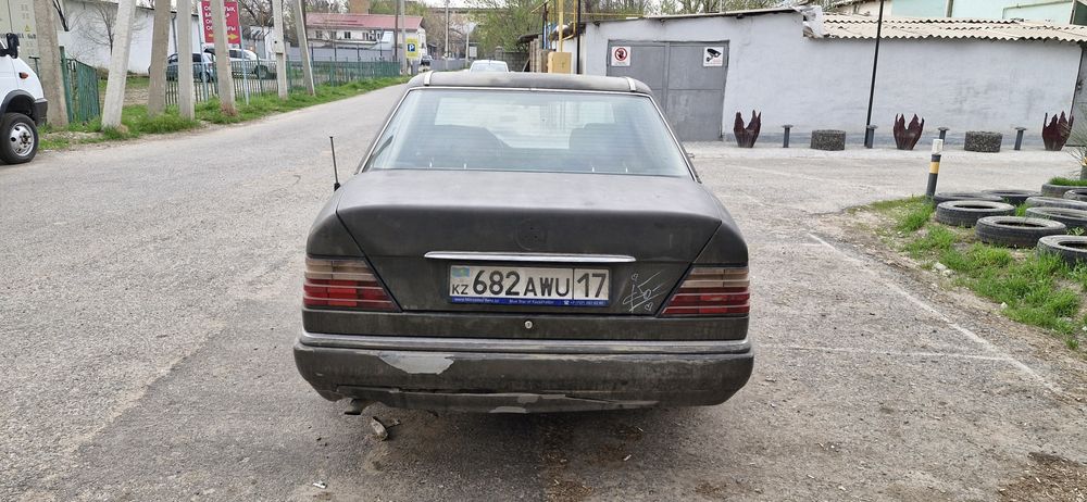 Mercedes w124 E220
