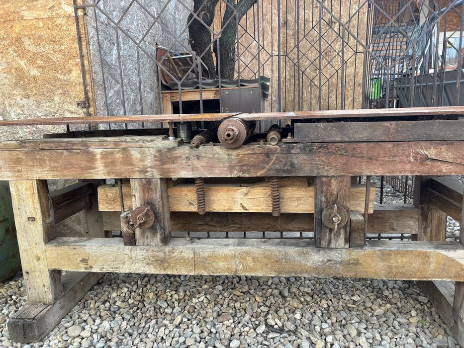 Vand abrich cu grosime