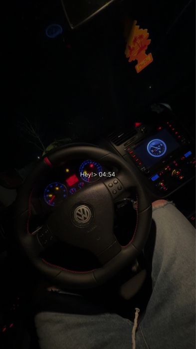 Golf 5 1.6 fsi pachet r32