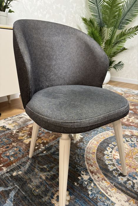 Продам стулья 6 шт