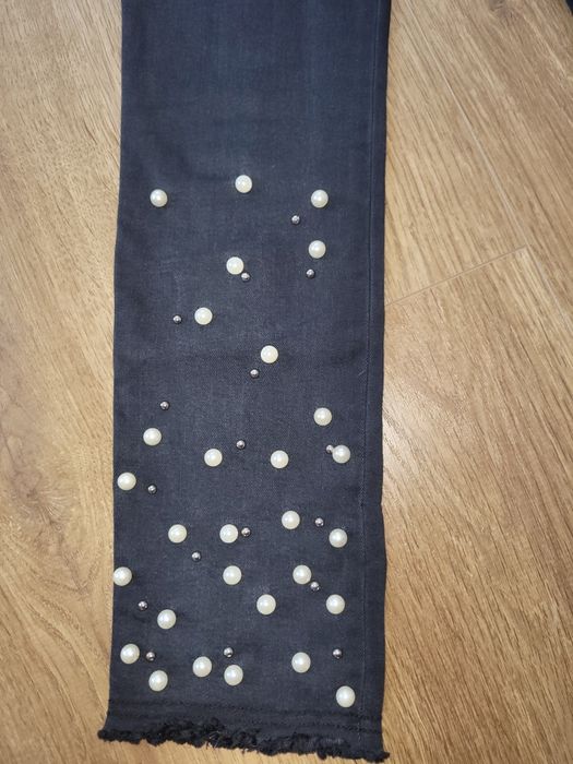 Черни дънки Lucy с перли