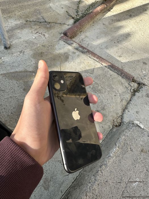 Vand iphone 11 pentru dezmembrari