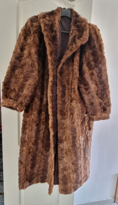 Дълго Палто от Норка