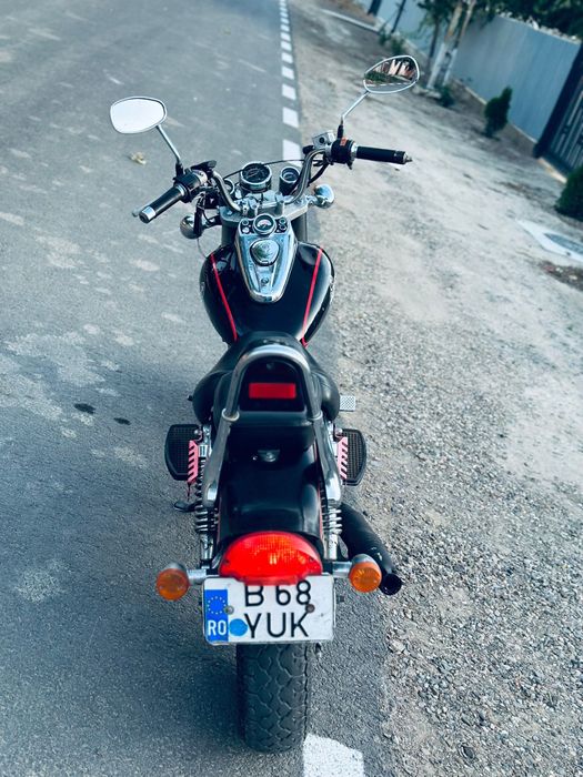 Vând Chopper 125