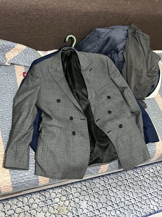 Два итальянских костюма