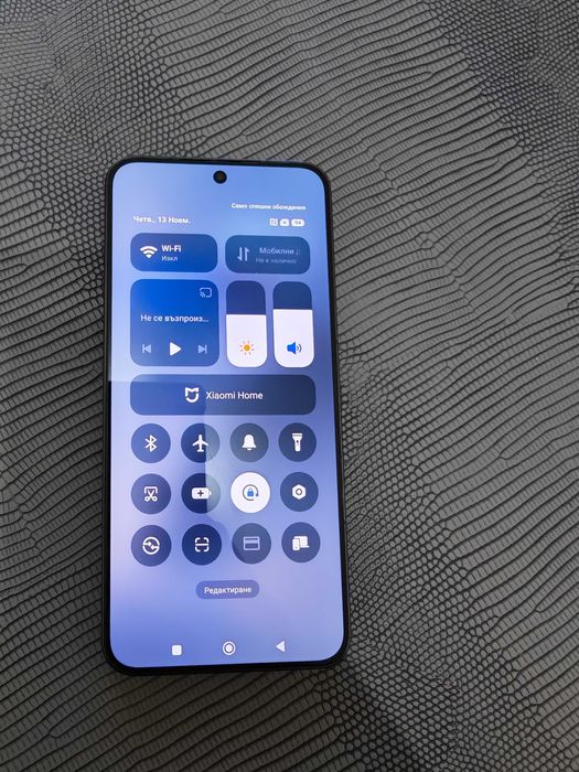 Продавам Xiaomi 15 – 512 GB