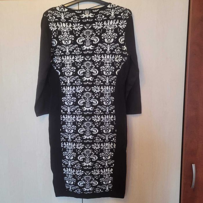 MARX чисто нова маркова рокля