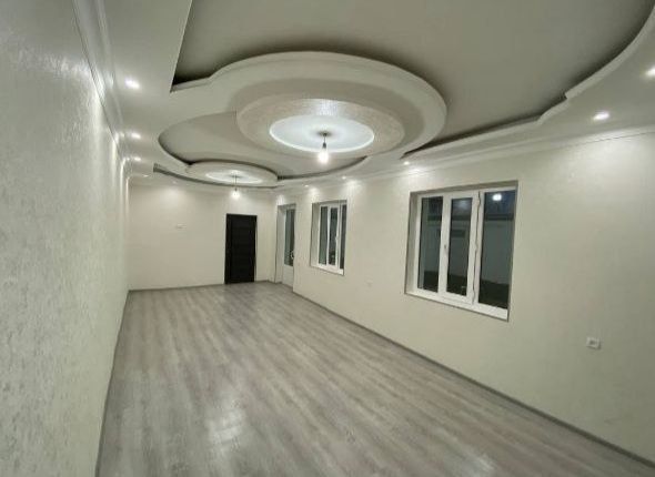 Uy sotiladi arzon va sifatli