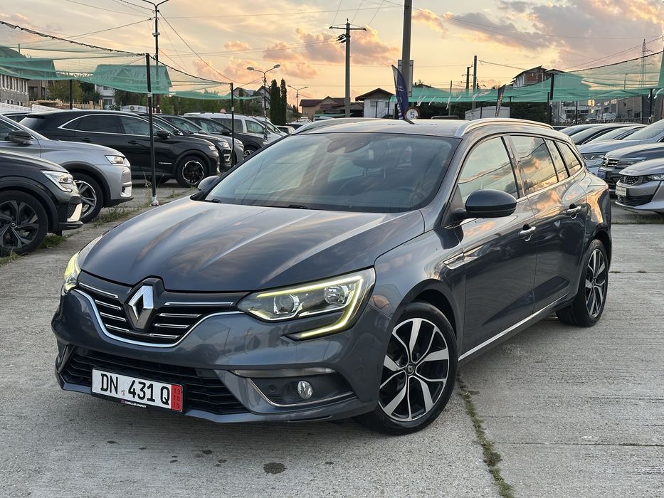 Renault Megane 4 | Bose  | 1.5 dci | 2019 | Navigatie mare  | Keyless | Ambientale | Masaj
