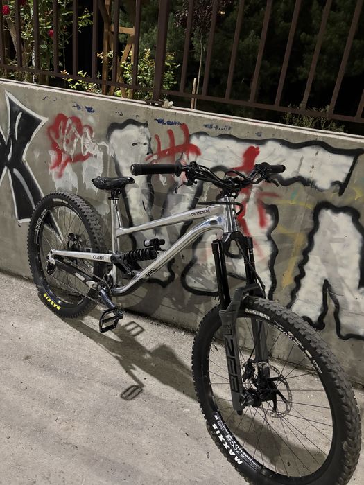 Vand commencal clash 2024