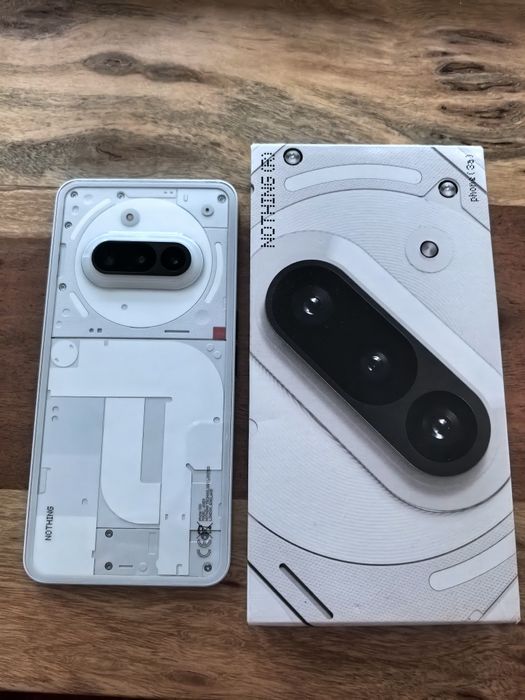 Nothing Phone 3a 128GB 100% Sanatate baterie