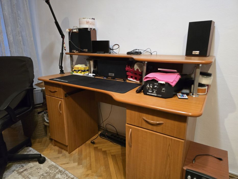 Mobilă tineret din PAL
