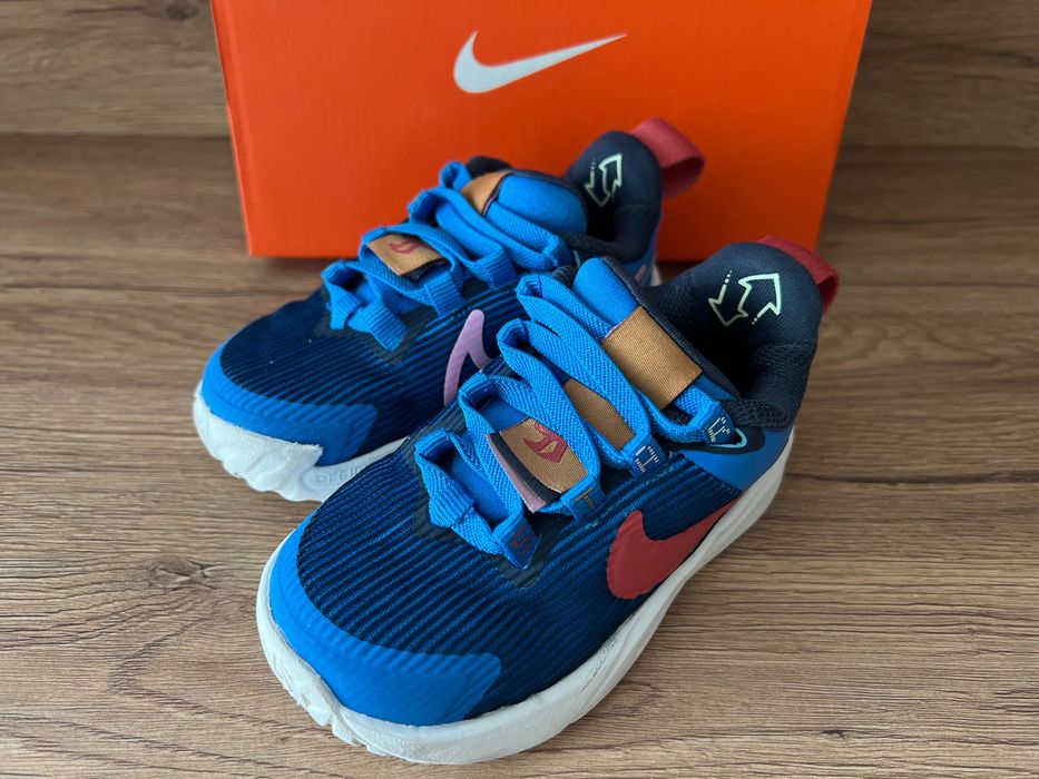 Детски маратонки Nike - размер 22