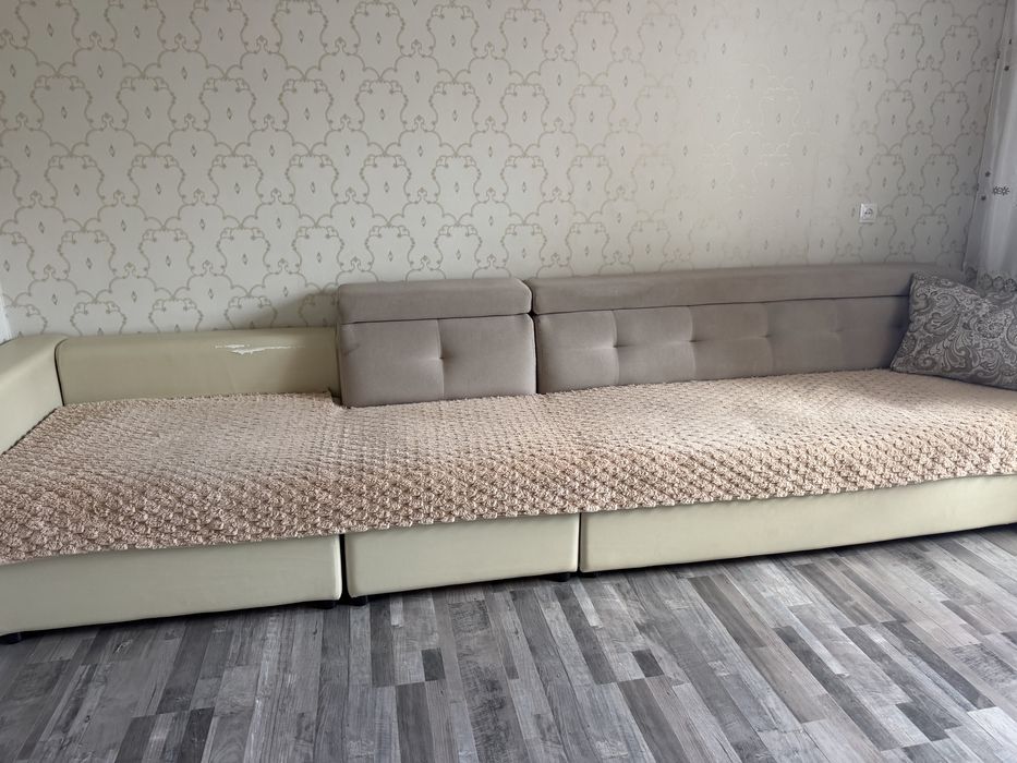 Продаю. Диван.