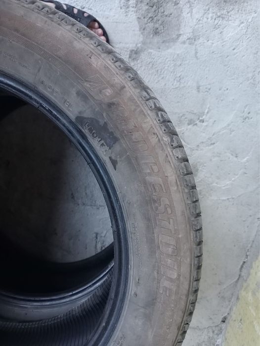 Шины  bridgestone состояние хорошее