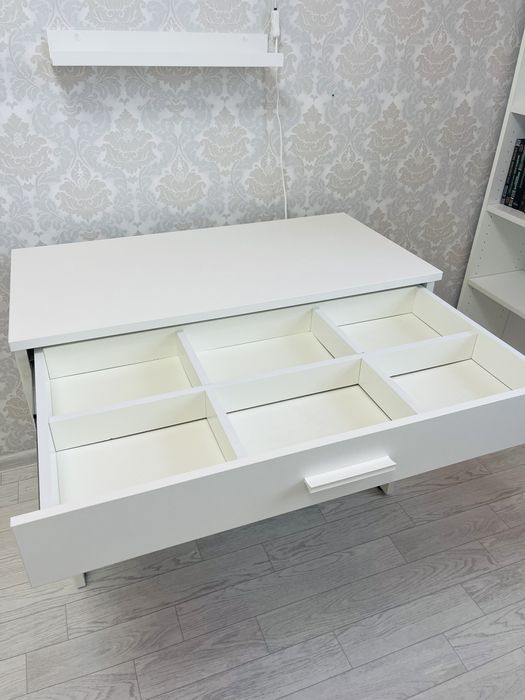 Туалетный стол