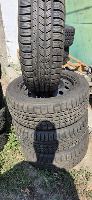 Гуми 4бр 225/55/17 -1бр- 68 евро