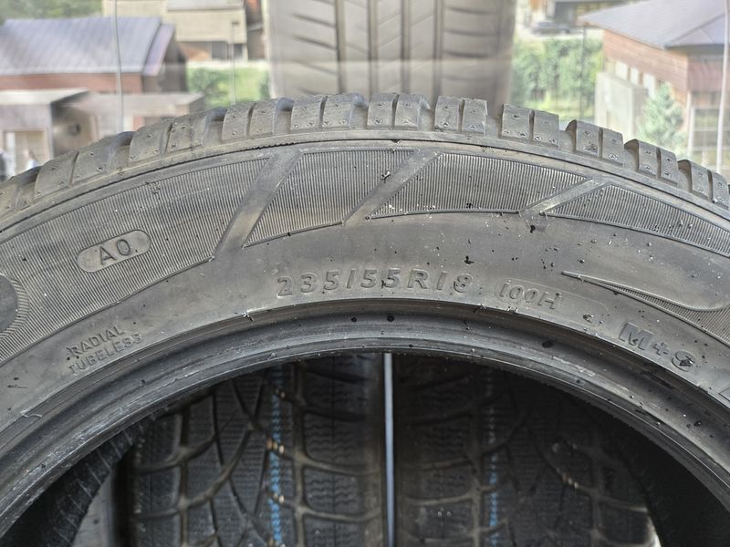 235/55/18 DUNLOP 4бр