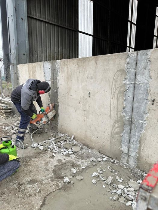 Tăieri beton / găuri hote centrale scurgeri