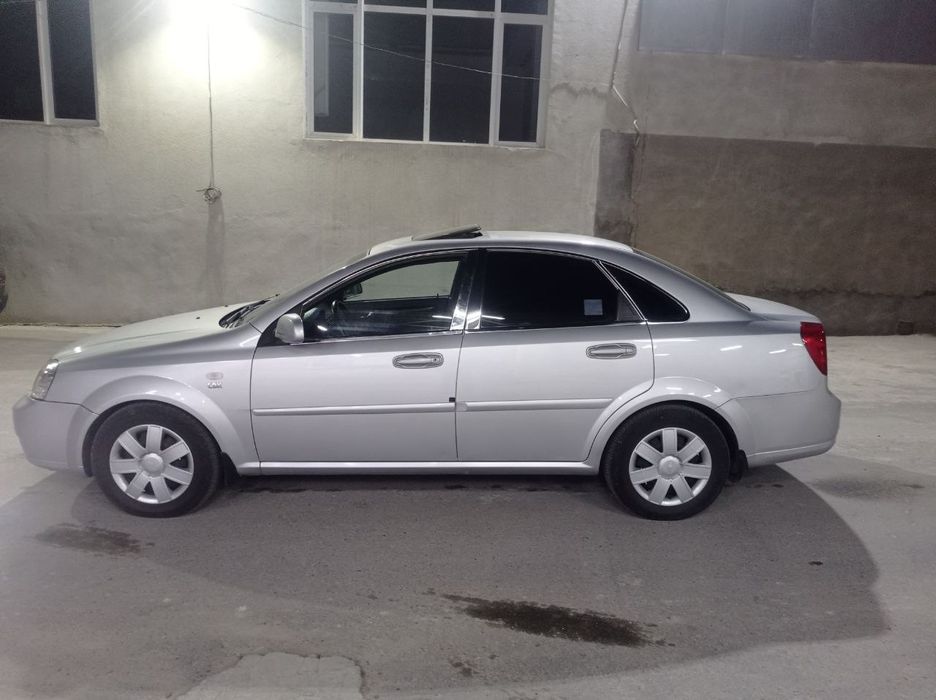 Chevrolet lacetti 1.6 avtomat