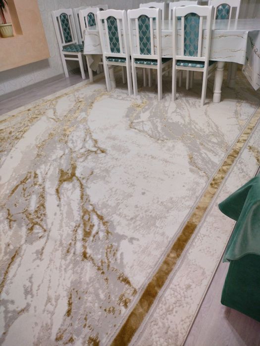 Продам ковёр 3 х 5, новый