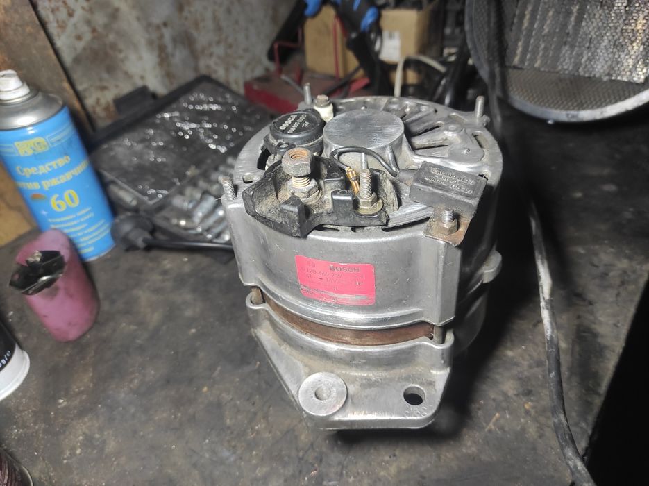 Генератор VW Passat B3 Audi Golf — оригинал BOSCH. Караганда