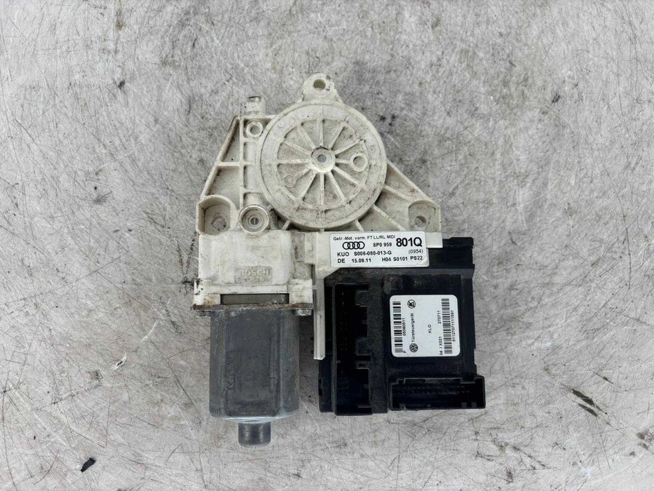 Motoras geam dreapta/stanga fata/spate Audi A3 8P an 2008