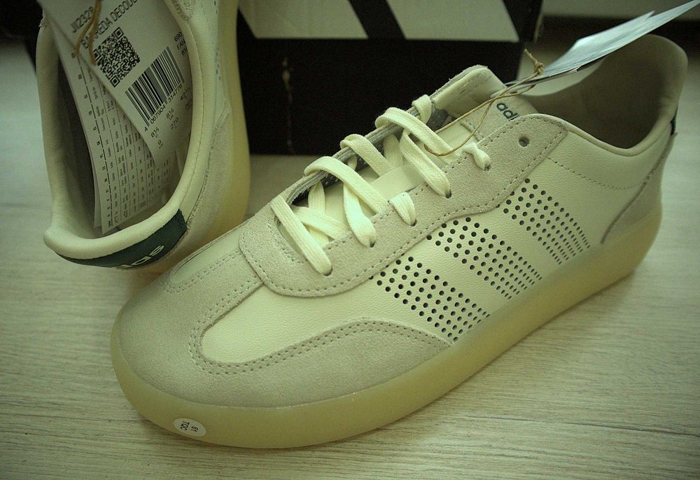 Кроссовки ADIDAS BARREDA DECODE V2 Оригинал new US 8, US 9