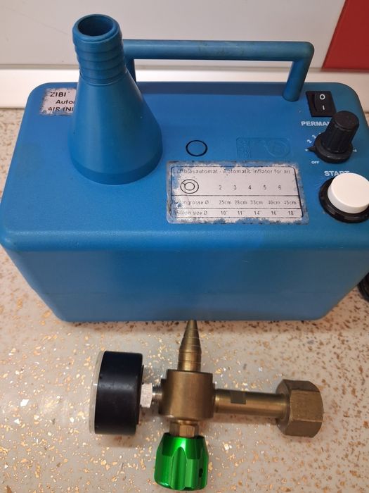 Dispozitiv automat de umflat baloane