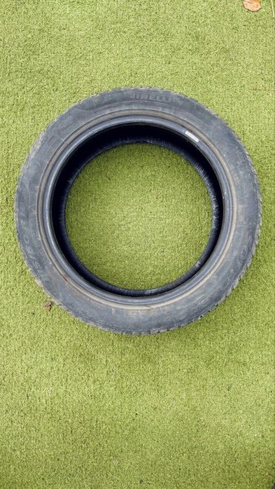 Set Anvelope Iarna Pirelli 215/50 R18