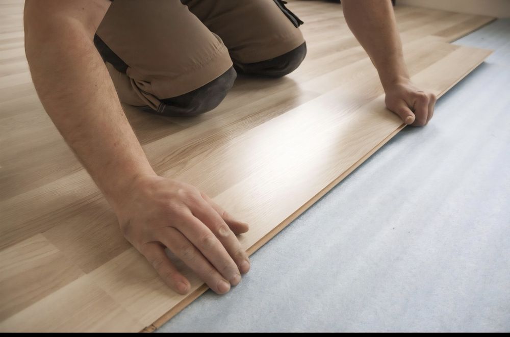 Renovări apartamente la cheie | Montaj gresie, faianță, parchet