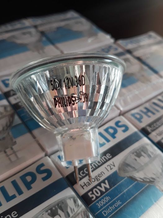 13 becuri halogen NOI, 50W, 12V