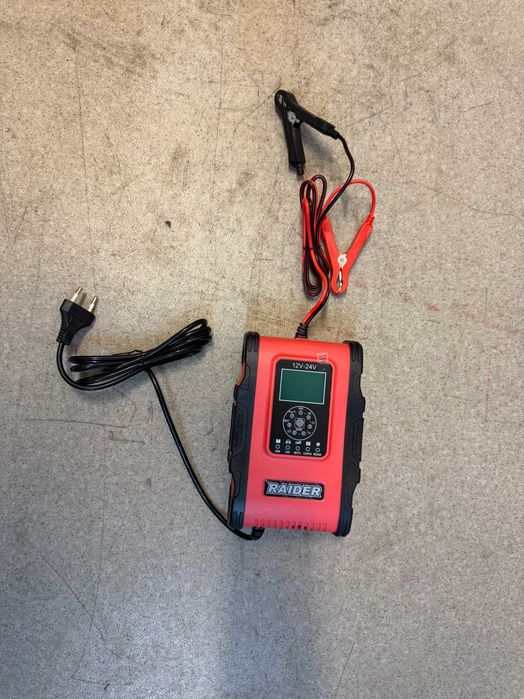 Перфоратор 1200W 8.3kg 45mm SDS-max 20J   /    Зарядно  RD-BC19