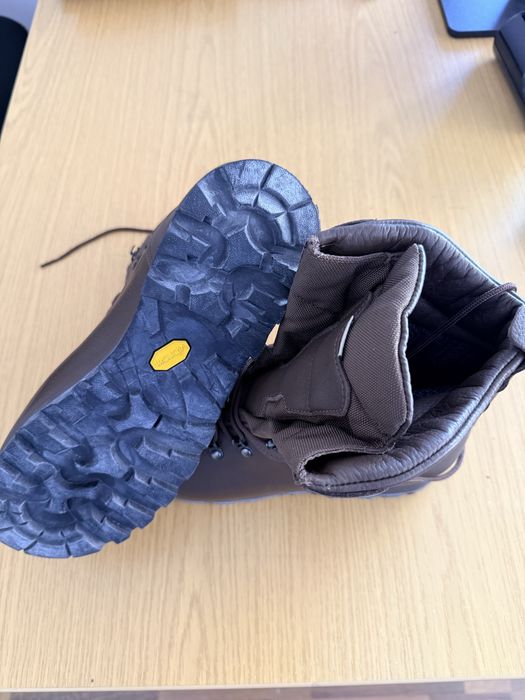 Ghete Altberg piele maro