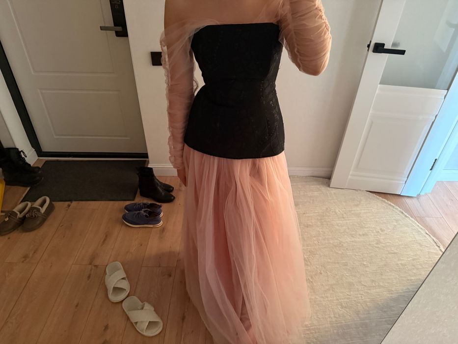 Платье с корсетом