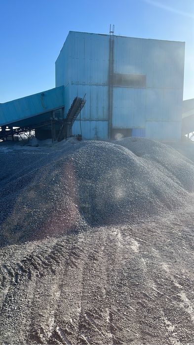 Доставка щебня песка