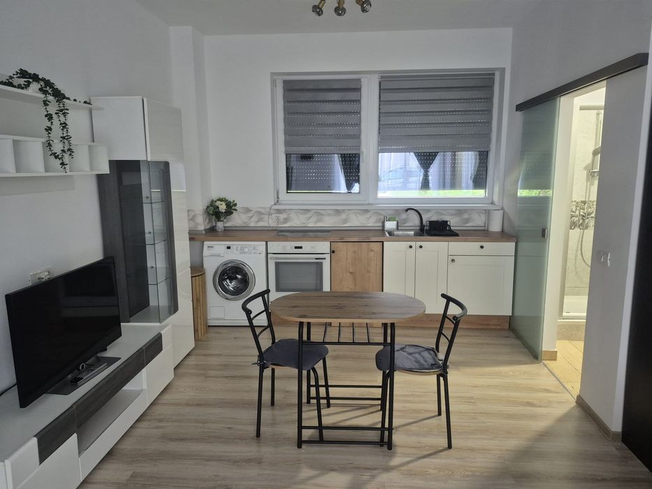 Garsoniera lux de inchiriat