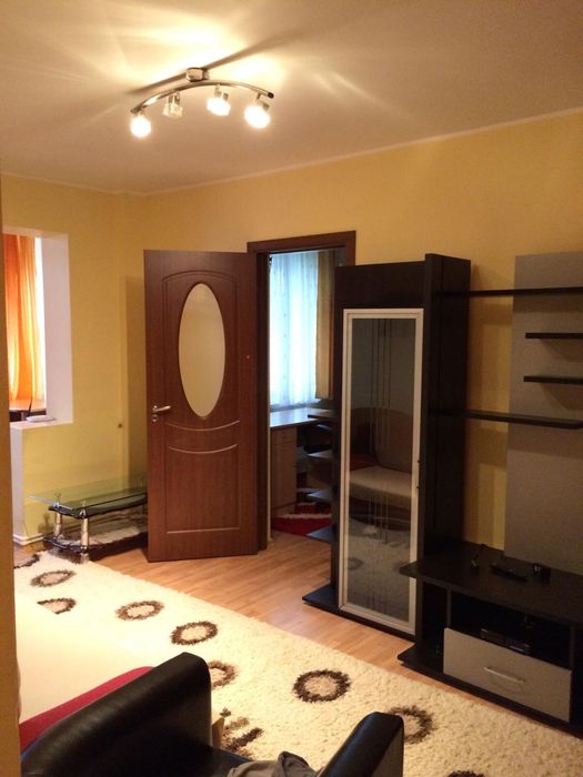 Vând apartament zona Albina
