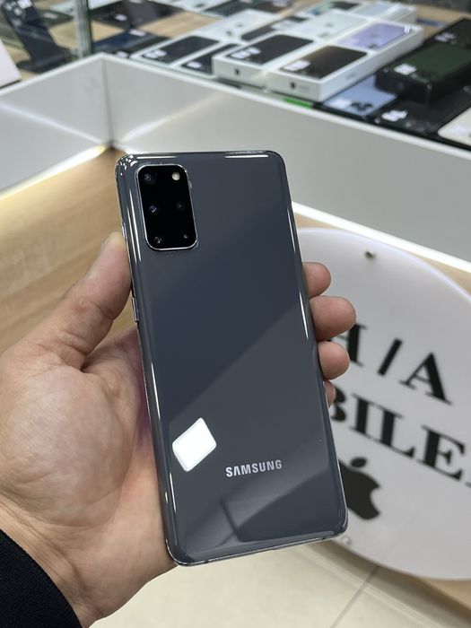 samsung s 20+.        .