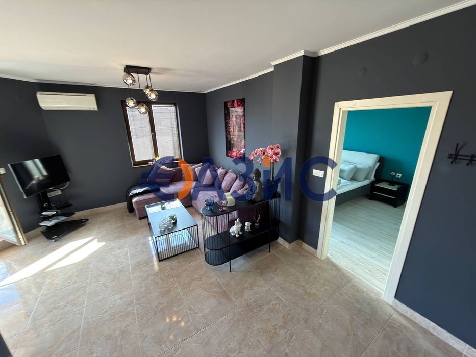 Продава се Тристаен апартамент в Несебър - 121 кв.м за 1134 €/кв.м - Снимка #2