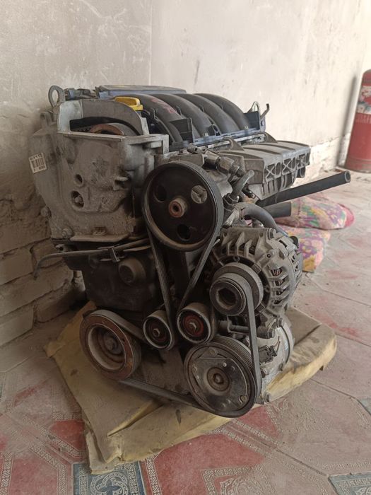 Lada largus uchun reno mator yangi yevropiski